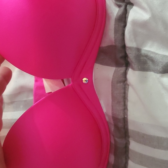 Victoria's Secret 34C strapless bra with Pink with rhinestone - Picture 2 of 5